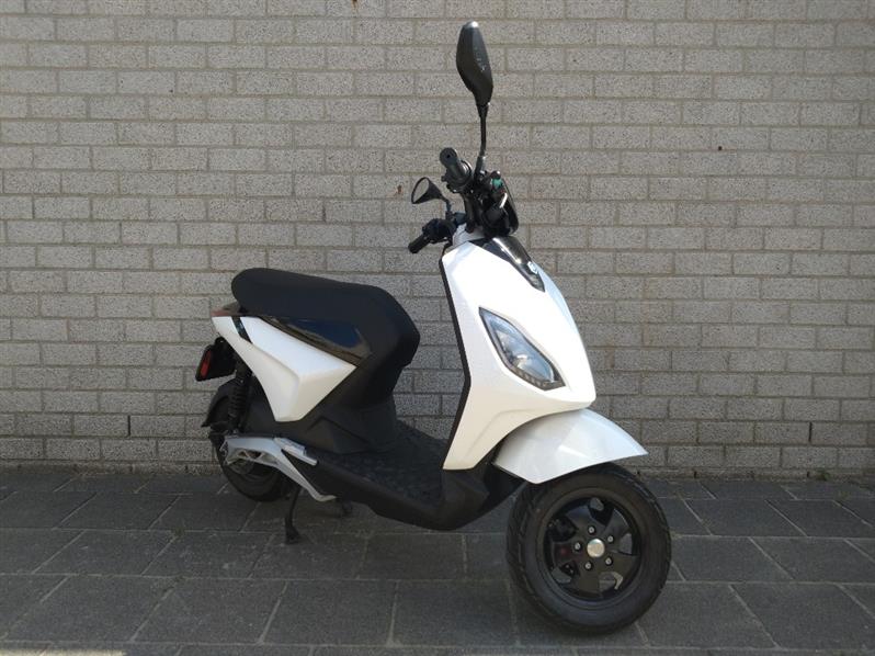 Piaggio ONE