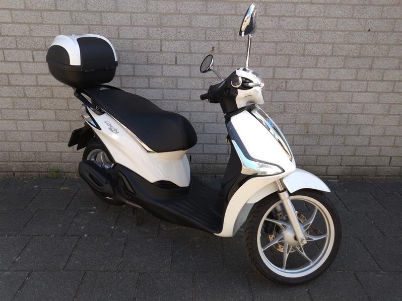 Piaggio Liberty 125cc motorscooter